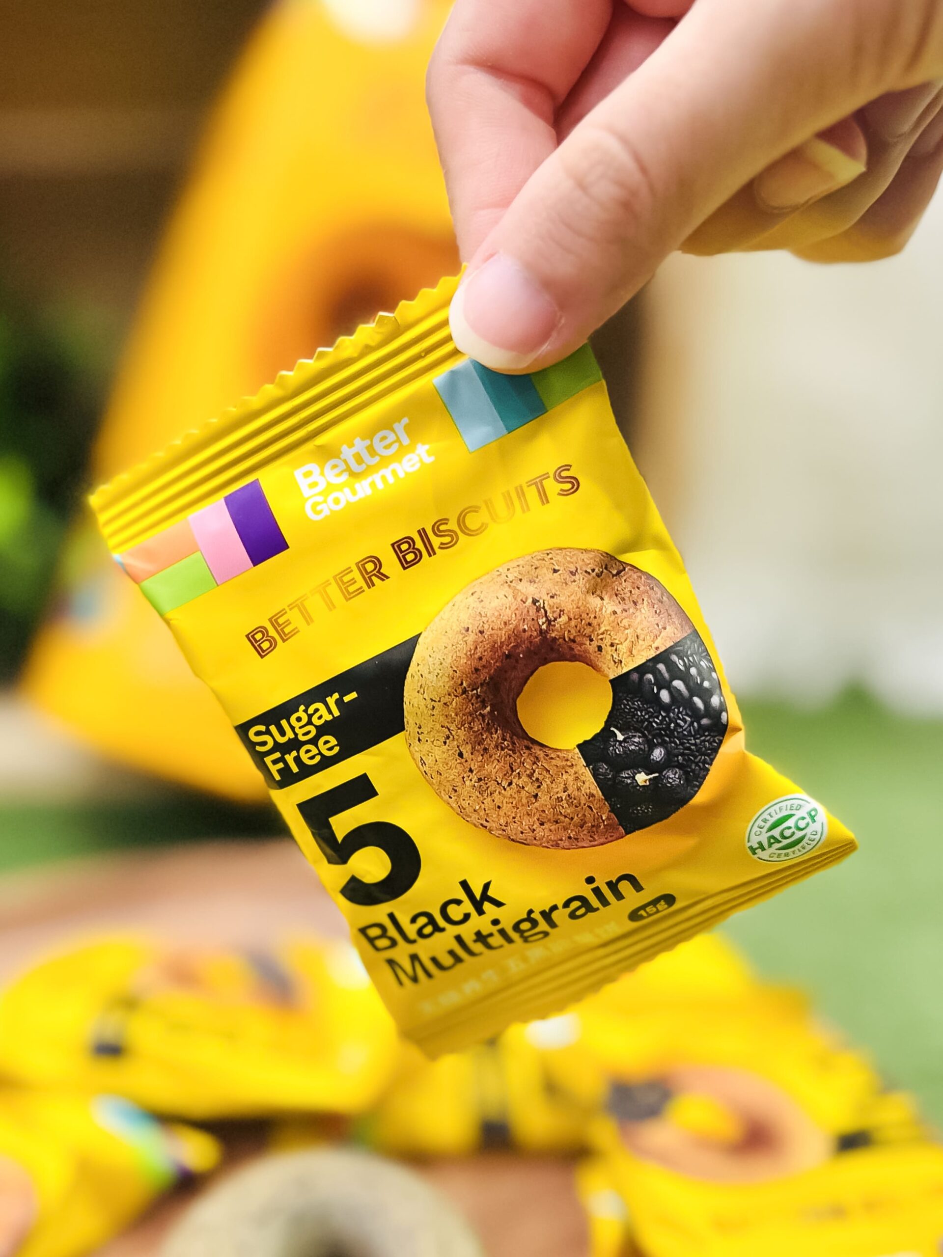 Black Multigrain Biscuits Lifestyle 003